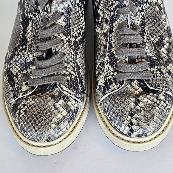 Hush Puppies Sabine Snake Print Leather Sneakers Size 6.5 - Picture 5 of 6